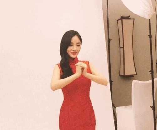 娱乐圈爆料李小露是谁啊,揭秘李小露的真实身份  第2张